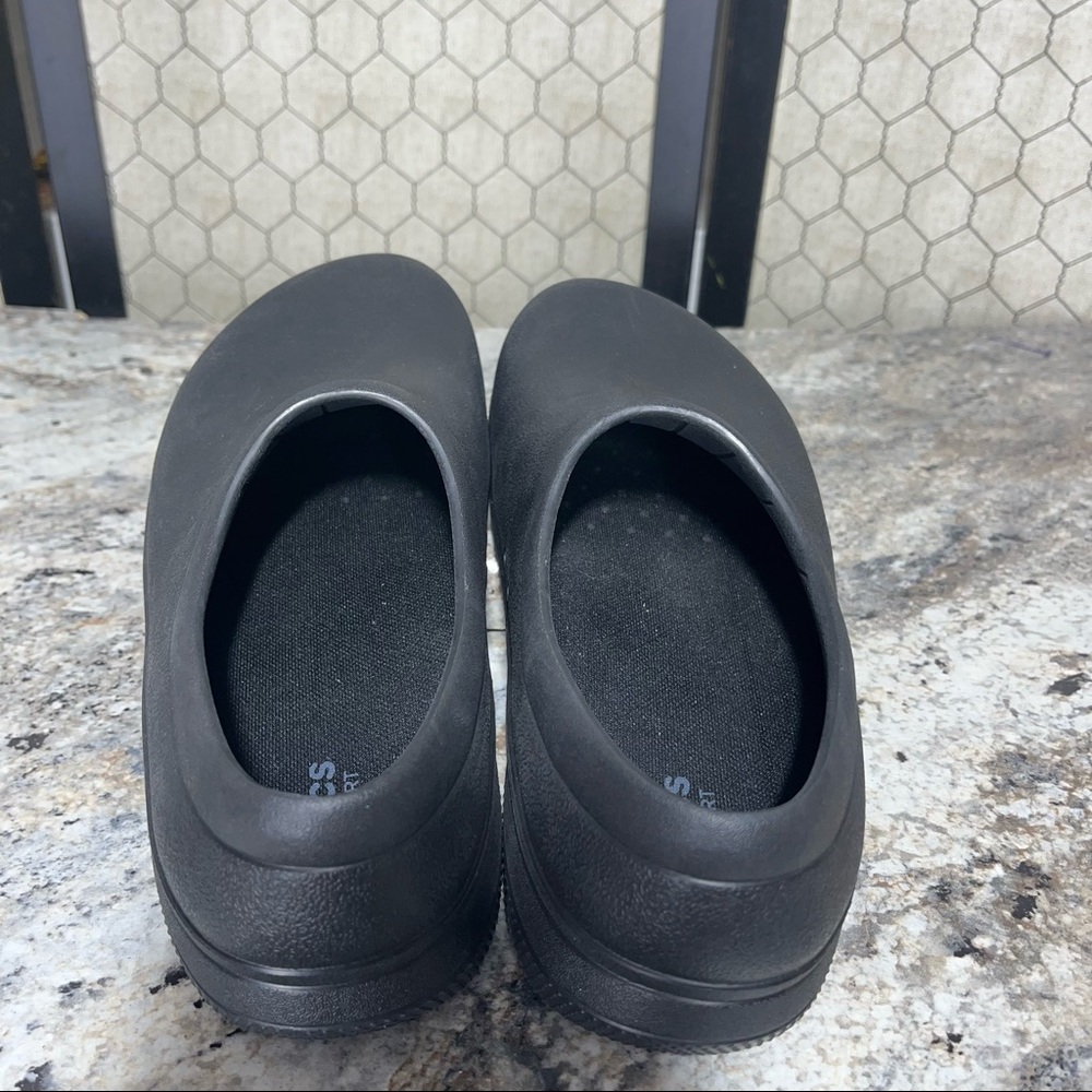 Crocs On The Clock Work Slip On Clogs - Picture 6 of 10